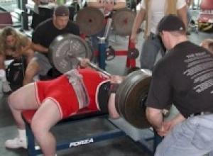 Laižam uz powerliftingu