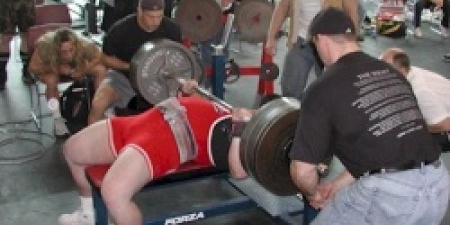 Laižam uz powerliftingu