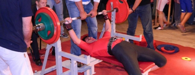 LISF kausu izcīņa poverliftingā