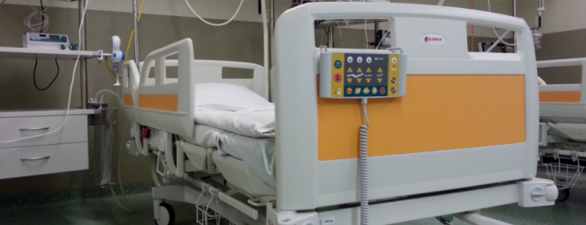 Rīgas 1.slimnīcā iegādātas jaunāko tehnoloģiju gultas ar pretizgulējumu matračiem