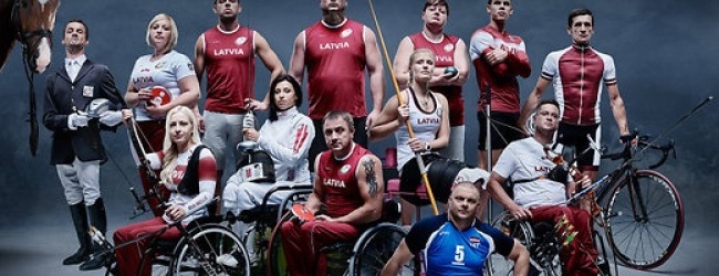 Paralimpieši tomēr tiks pie vienotiem tērpiem Rio spēļu parādei