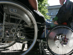 Krīzes situācijās ir jānodrošina pilnvērtīga aizsardzība un drošība cilvēkiem ar invaliditāti 